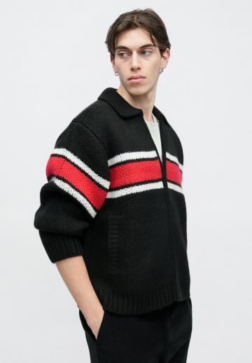 Вязаная кофта