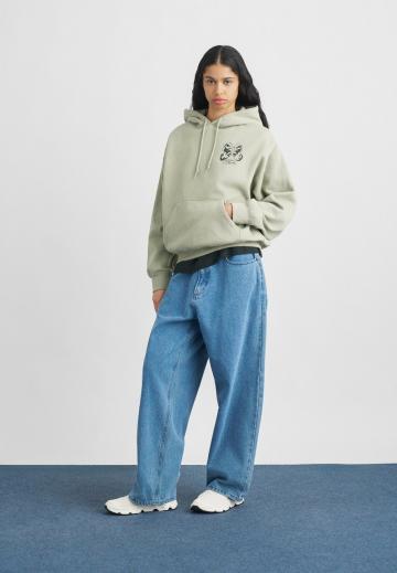 Пуловер с капюшоном