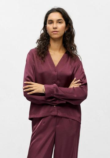 Атласная блузка