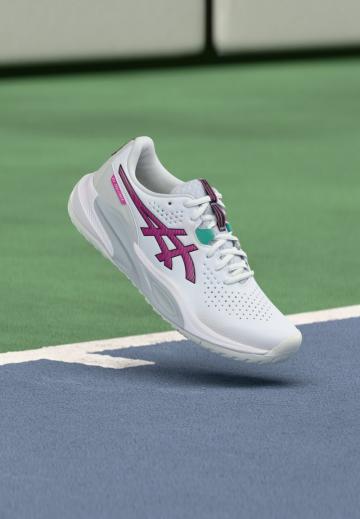 Теннисные кроссовки