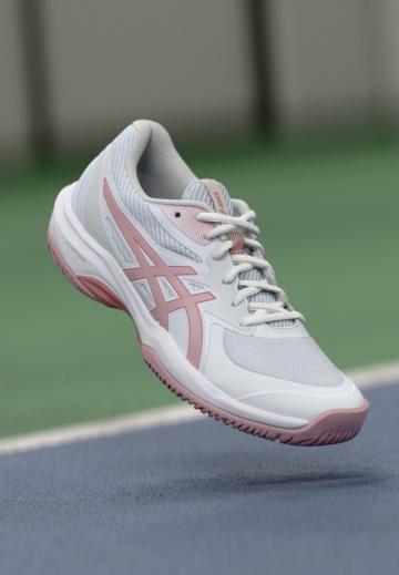 Теннисные кроссовки