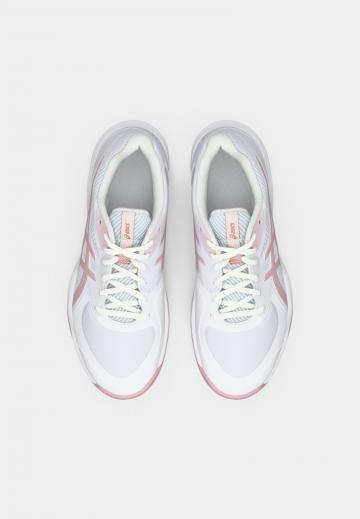 Теннисные кроссовки