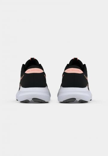 Беговые кроссовки