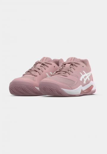 Теннисные кроссовки