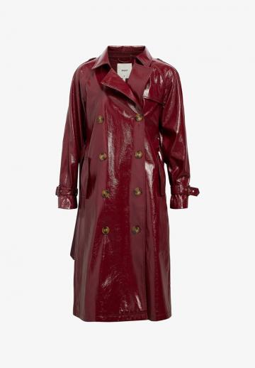 Пальто из искусственной кожи