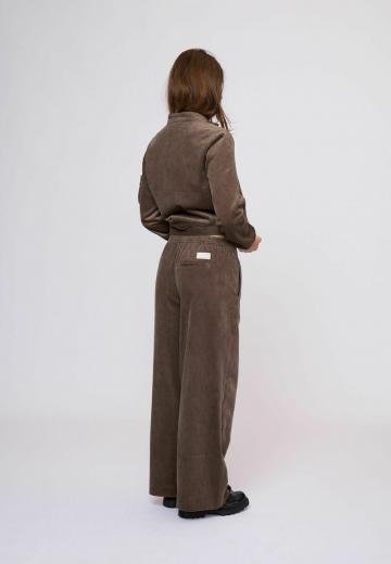 Прямые брюки