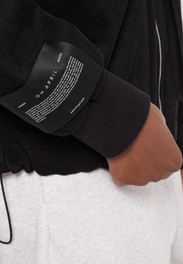 Куртка с накладнымит карманами