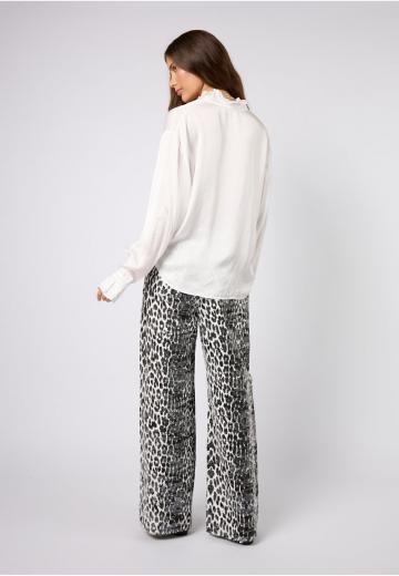 Атласная блузка