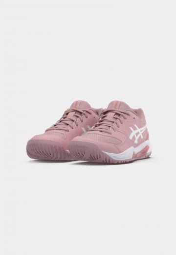 Теннисные кроссовки