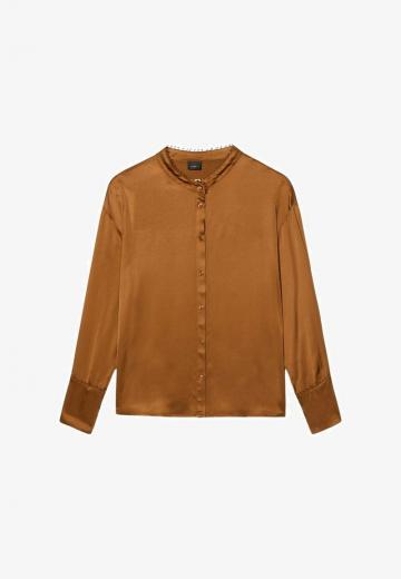 Атласная блузка