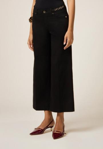 Короткие джинсы