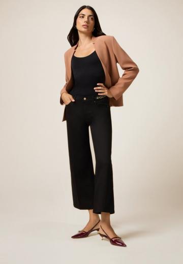 Короткие джинсы