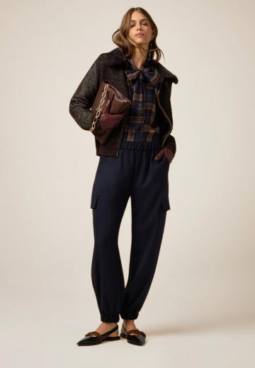 Брюки с накладными карманами