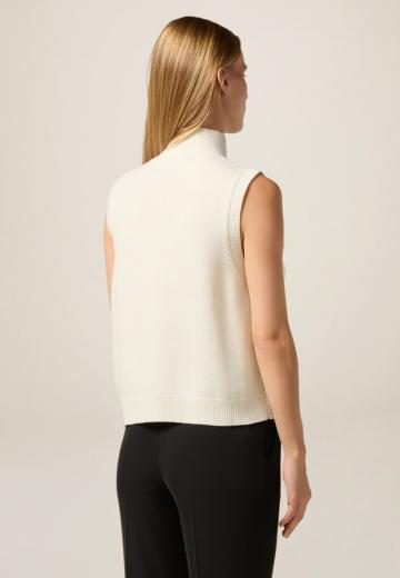 Пуловер без рукавов