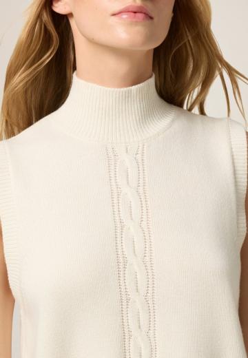 Пуловер без рукавов