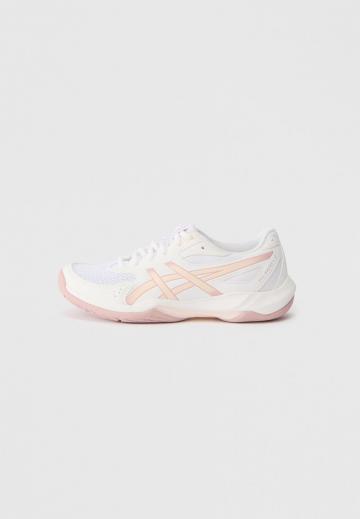 Кроссовки для зала