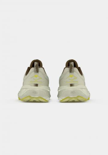 Беговые кроссовки