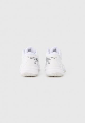 Кроссовки для зала