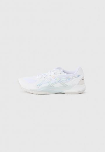 Кроссовки для зала