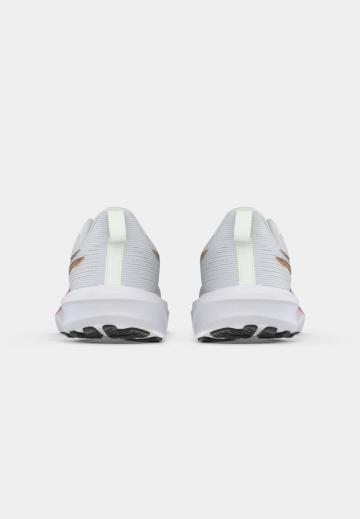 Кроссовки для ходьбы