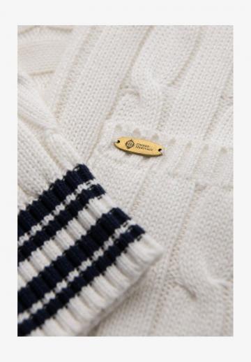 Вязаная кофта