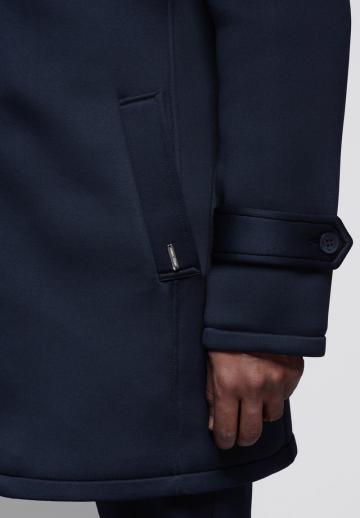 Короткое пальто