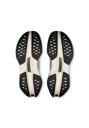 Беговые кроссовки