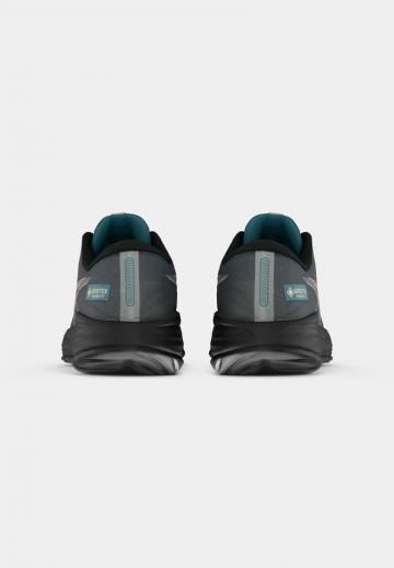 Беговые кроссовки