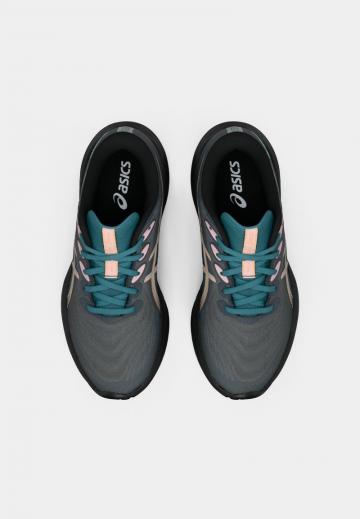 Беговые кроссовки