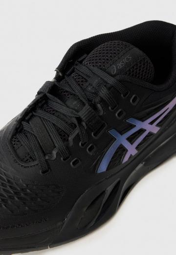 Теннисные кроссовки