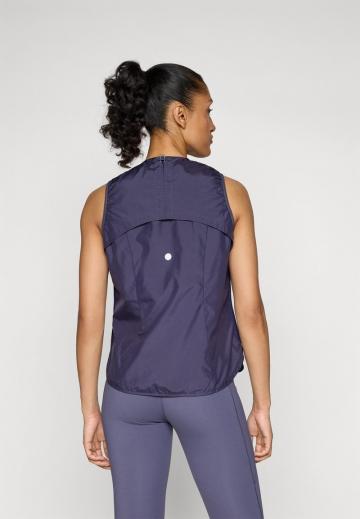 Спортивный жилет
