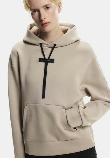 Спортивная толстовка