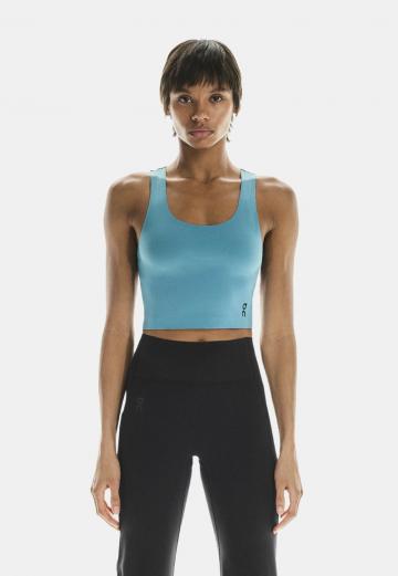 Спортивный топ