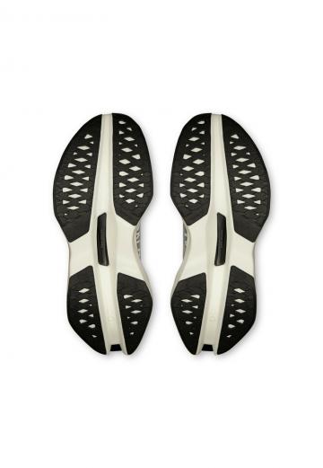 Беговые кроссовки