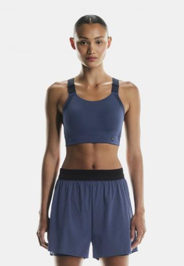 Спортивный бюстгальтер