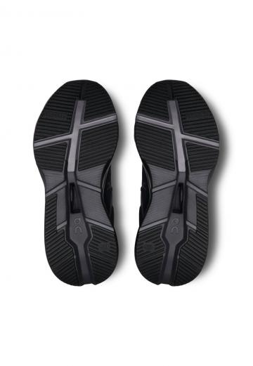 Тренировочные кроссовки