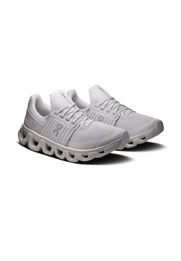 Походные кроссовки