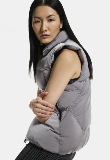 Стеганый жилет