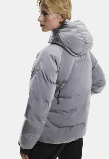 Спортивная куртка