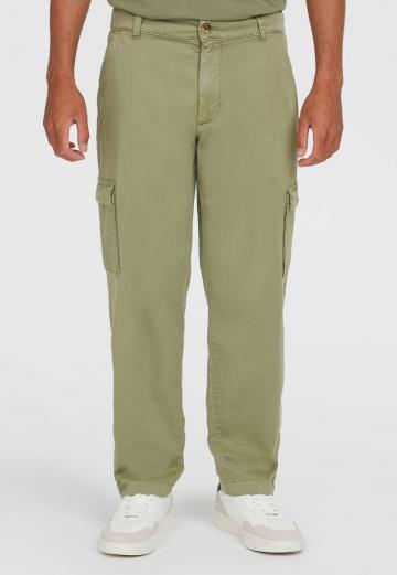 Брюки с накладными карманами