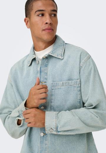 Джинсовая куртка