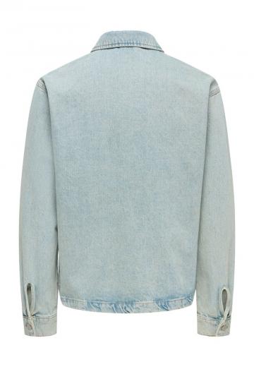 Джинсовая куртка