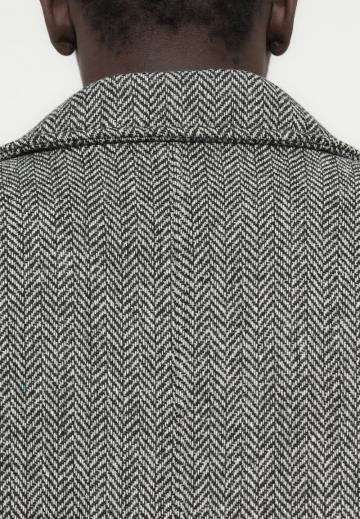 Шерстяное пальто