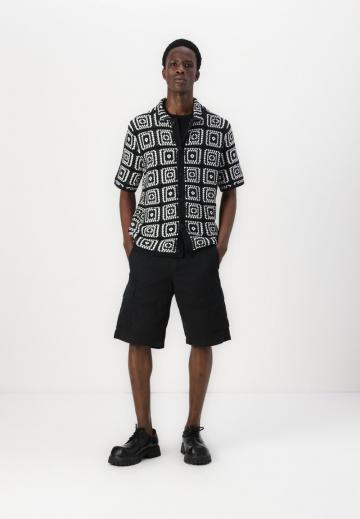 Рубашка с коротким рукавом