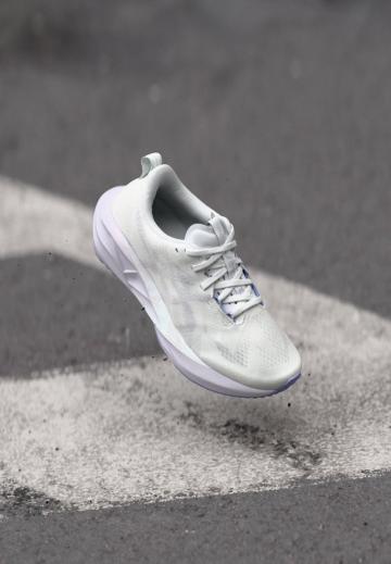 Беговые кроссовки