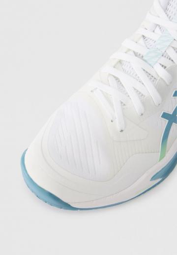 Кроссовки для зала