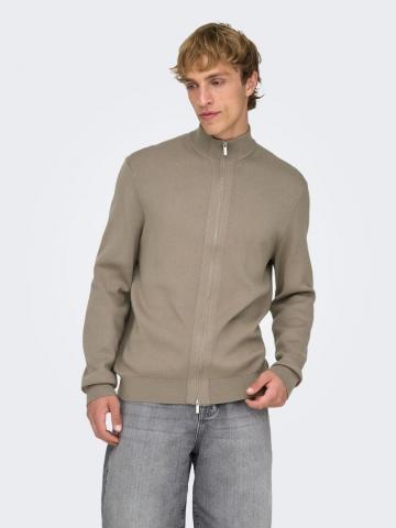 Вязаная кофта