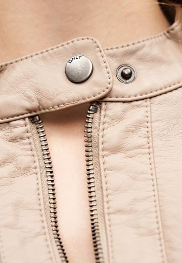 Байкерская куртка