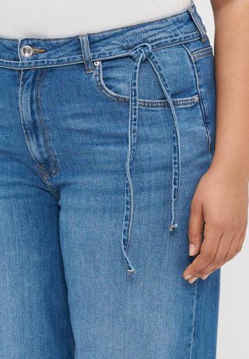 Прямые джинсы