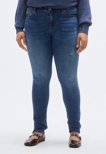 Узкие джинсы